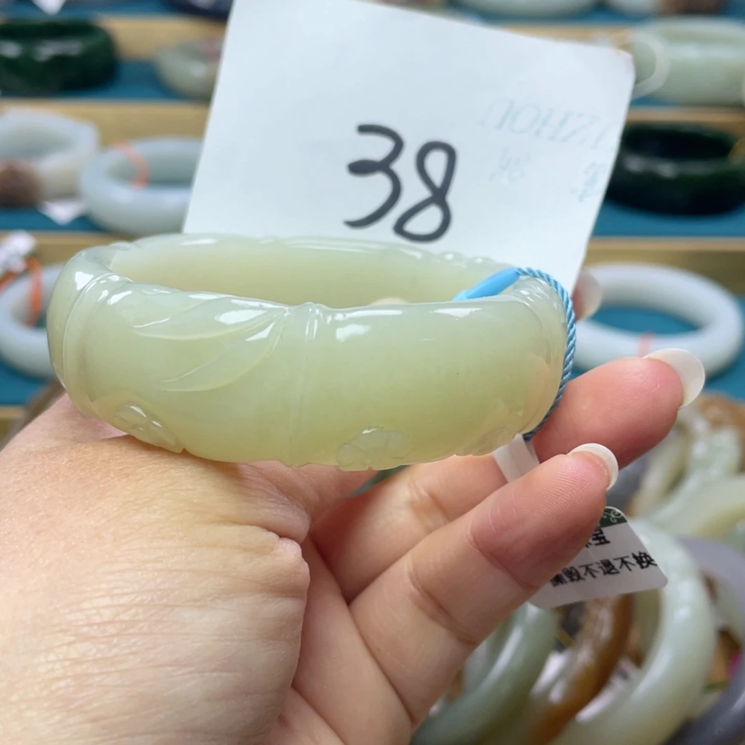 未镶嵌手镯和田玉圈口58