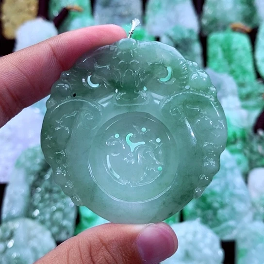 翡翠未镶嵌吊坠(不含链)