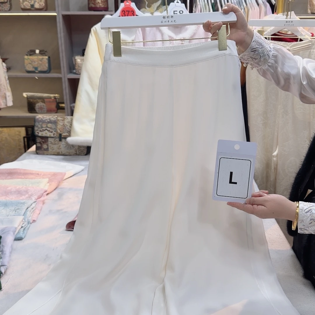 琳***子非遗传承人的精神风貌和精神风貌得到