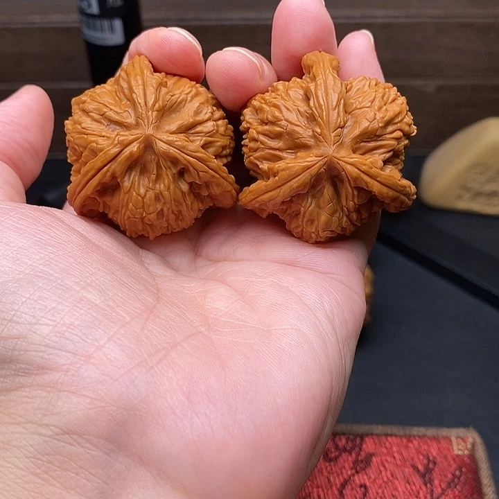彬***ㄥ把件文玩核桃白奔
