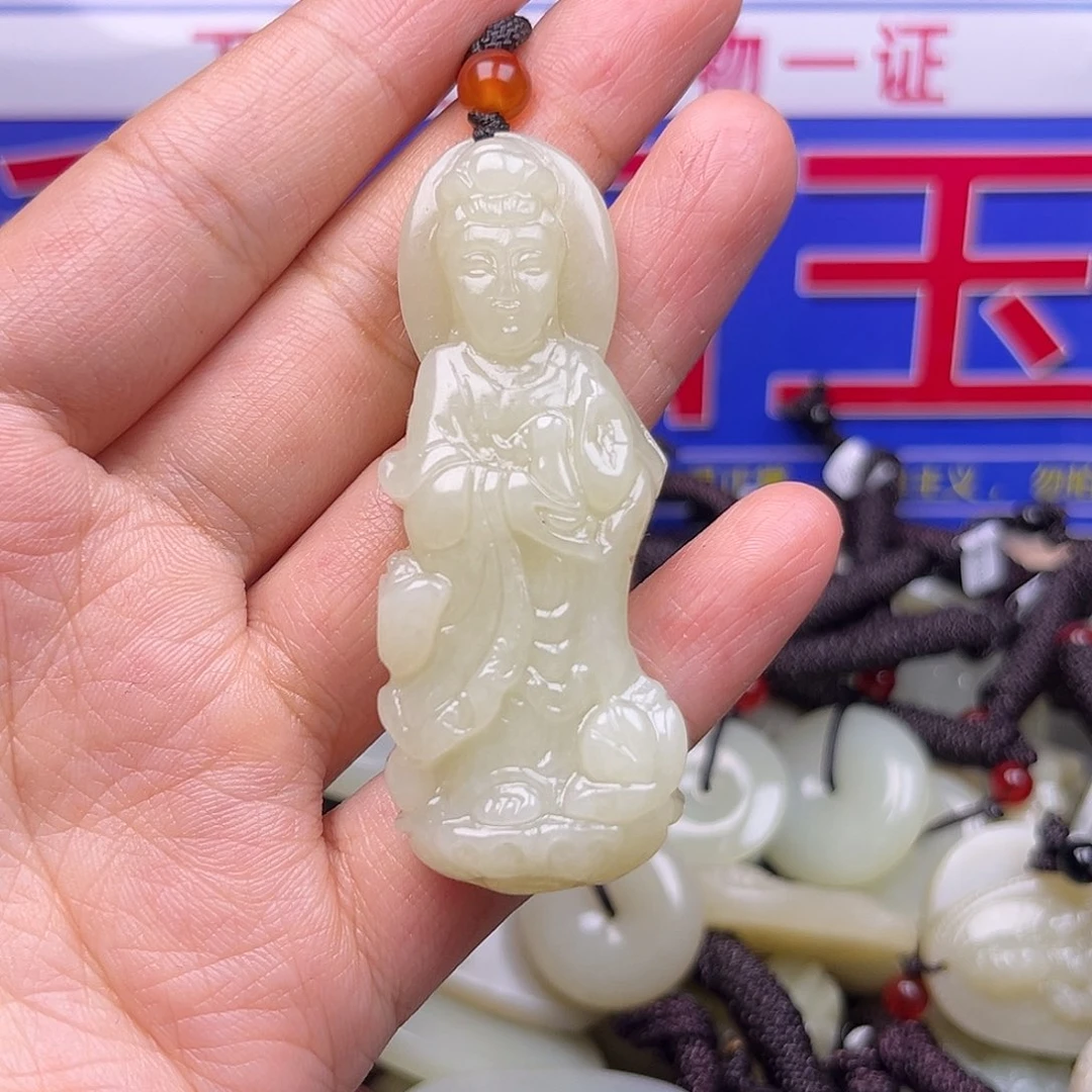 颈饰未镶嵌和田玉