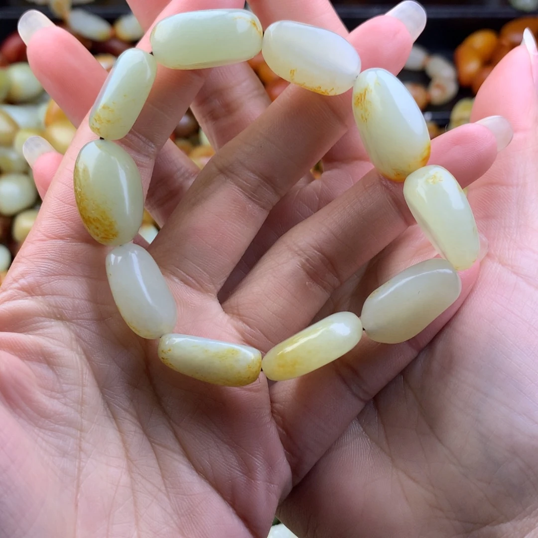 和田玉未镶嵌手链