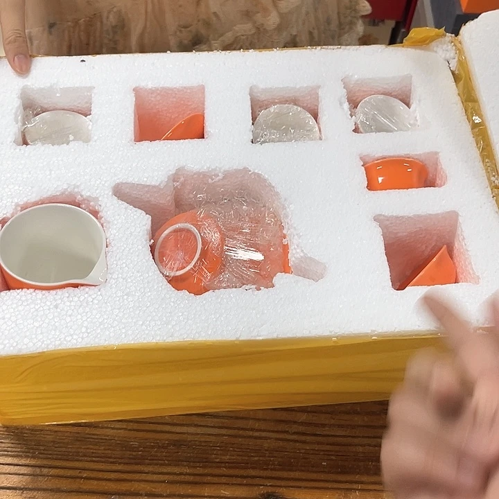 孤品茶具套装等。