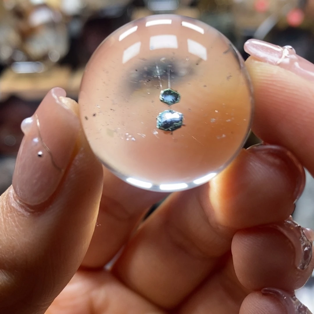 水晶吊坠银S925镶嵌U****者吊坠8888