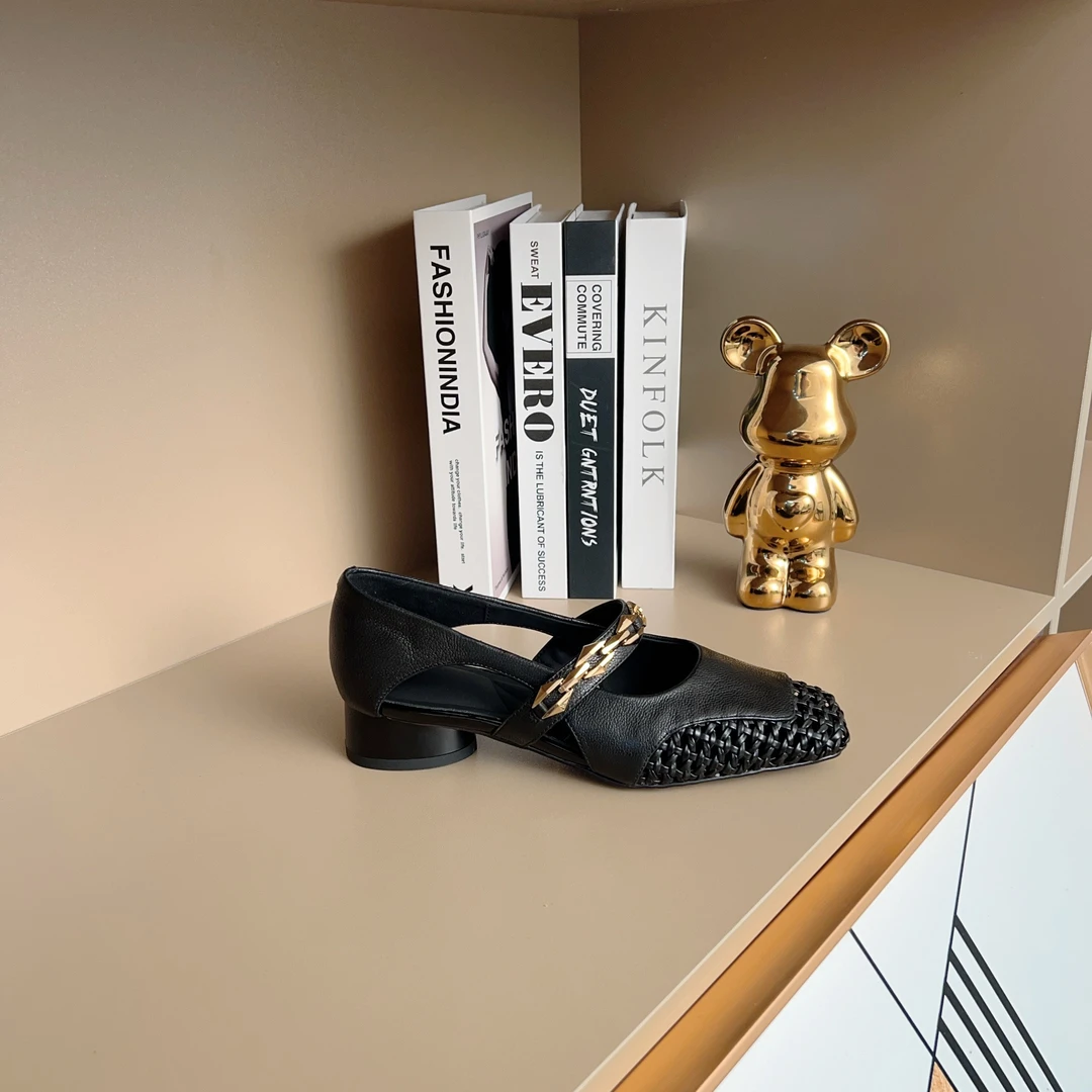 夏季/3CM/羊皮/手工编织百搭镂空包头凉鞋粗跟W627