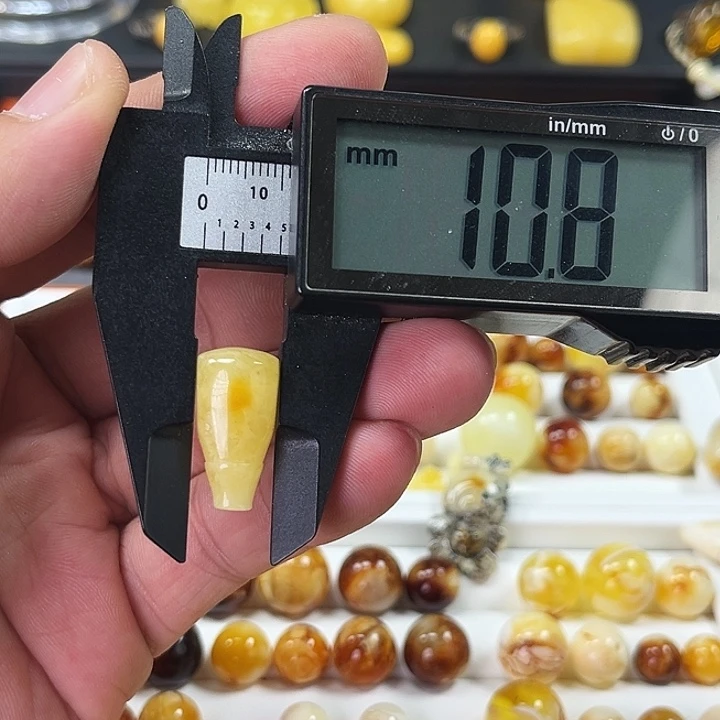 琥珀颈饰未镶嵌43