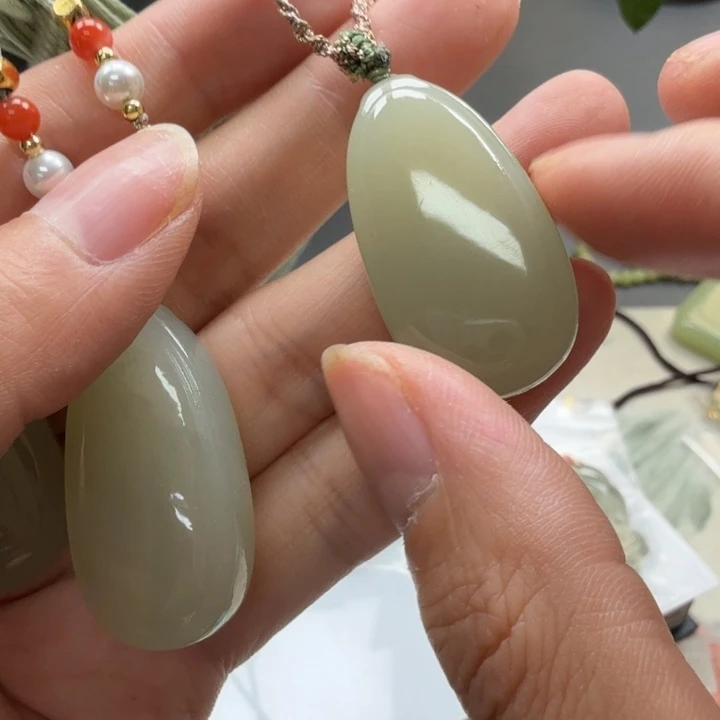 和田玉未镶嵌颈饰34