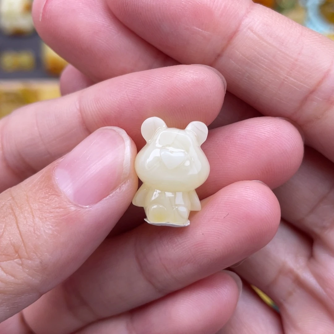 裸石琥珀未镶嵌蜜蜡
