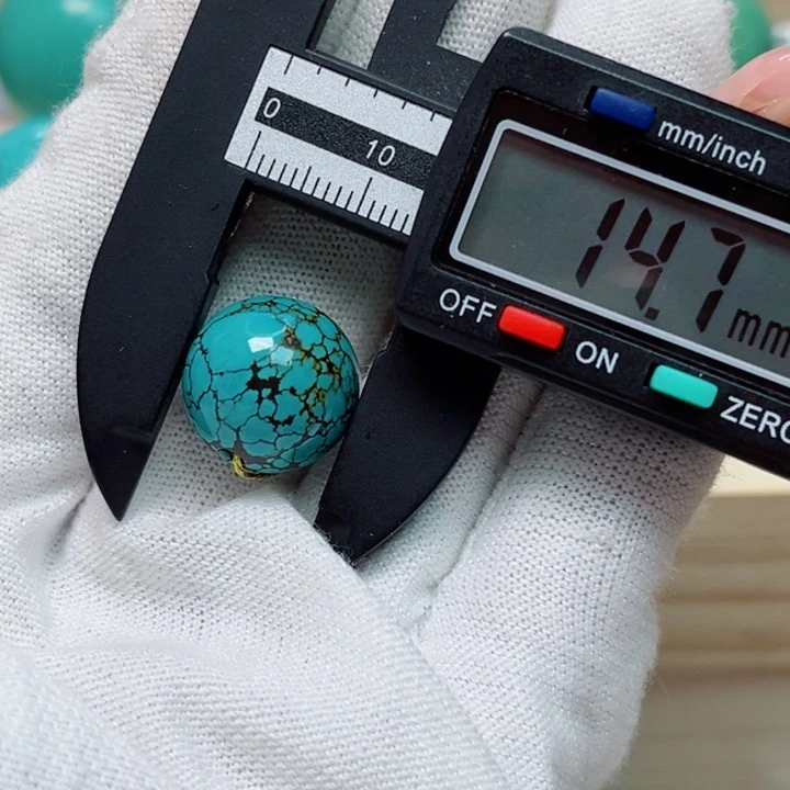 绿松石未镶嵌珠宝