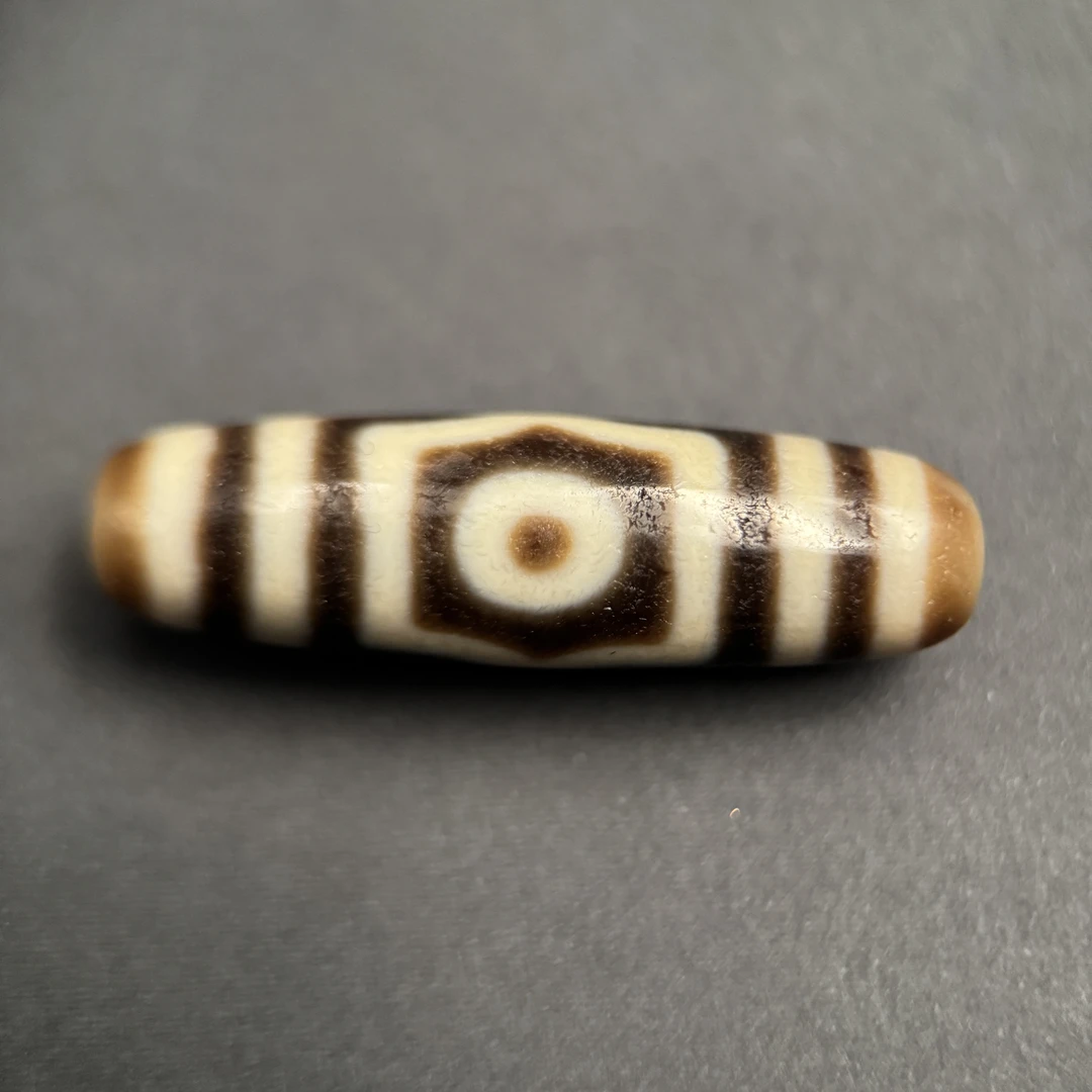 （早期）上肯超鼎全品精挑宝三38.7*11.3（现代玛瑙工艺品）