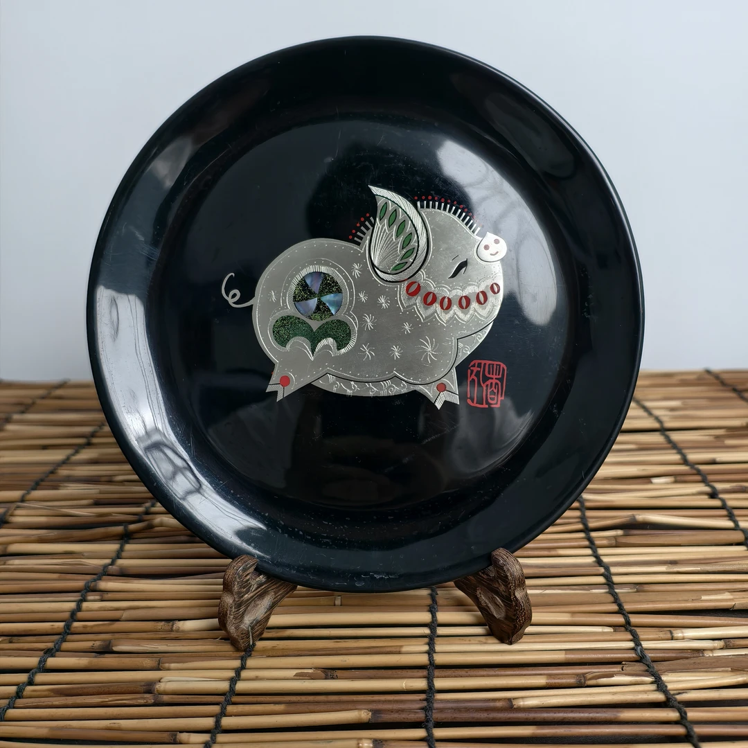雕银丝光晕彩猪圆盘