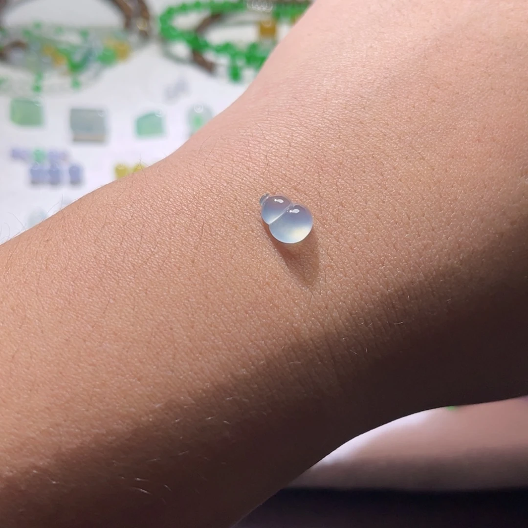 散珠翡翠裸石葫芦