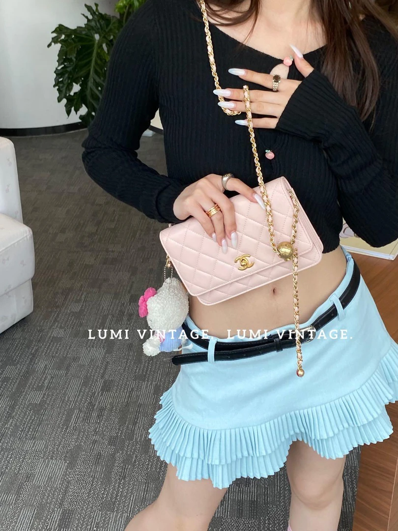 95新 Chanel/香奈儿 23k樱花粉羊皮金球woc单肩包80629665