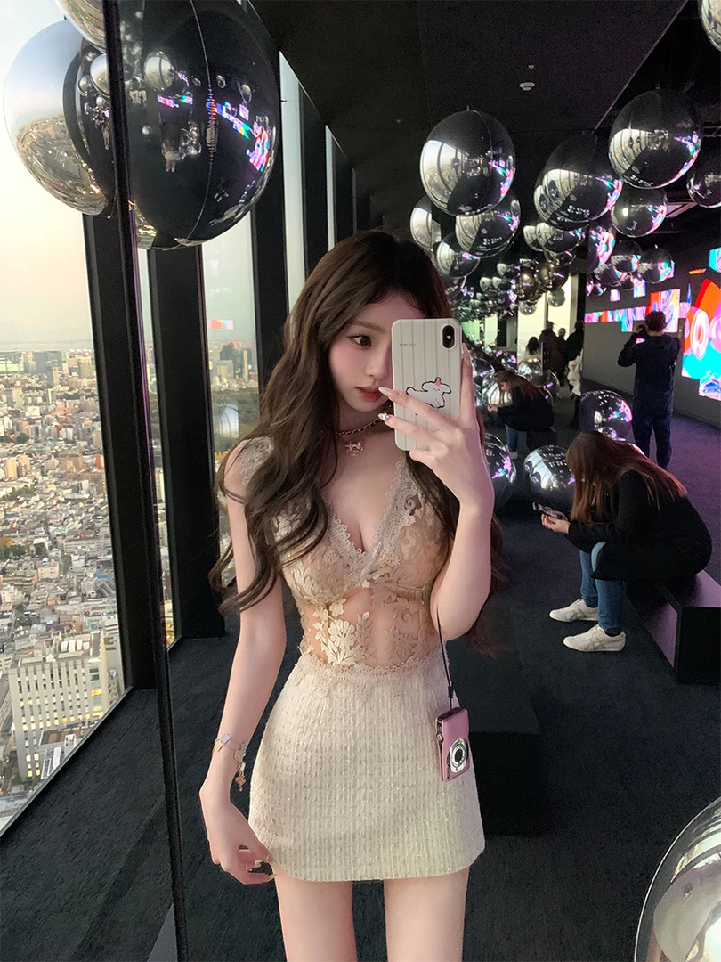 【初雪少女香】纯欲辣妹气质修身V领双色小香拼接连衣裙女显瘦短裙