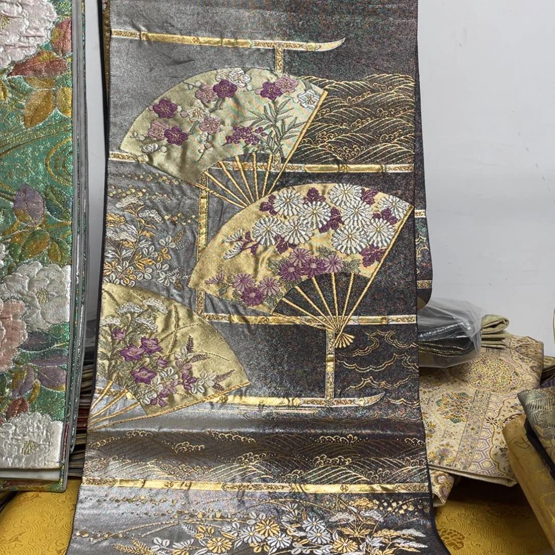 织绣帝王紫帝王紫