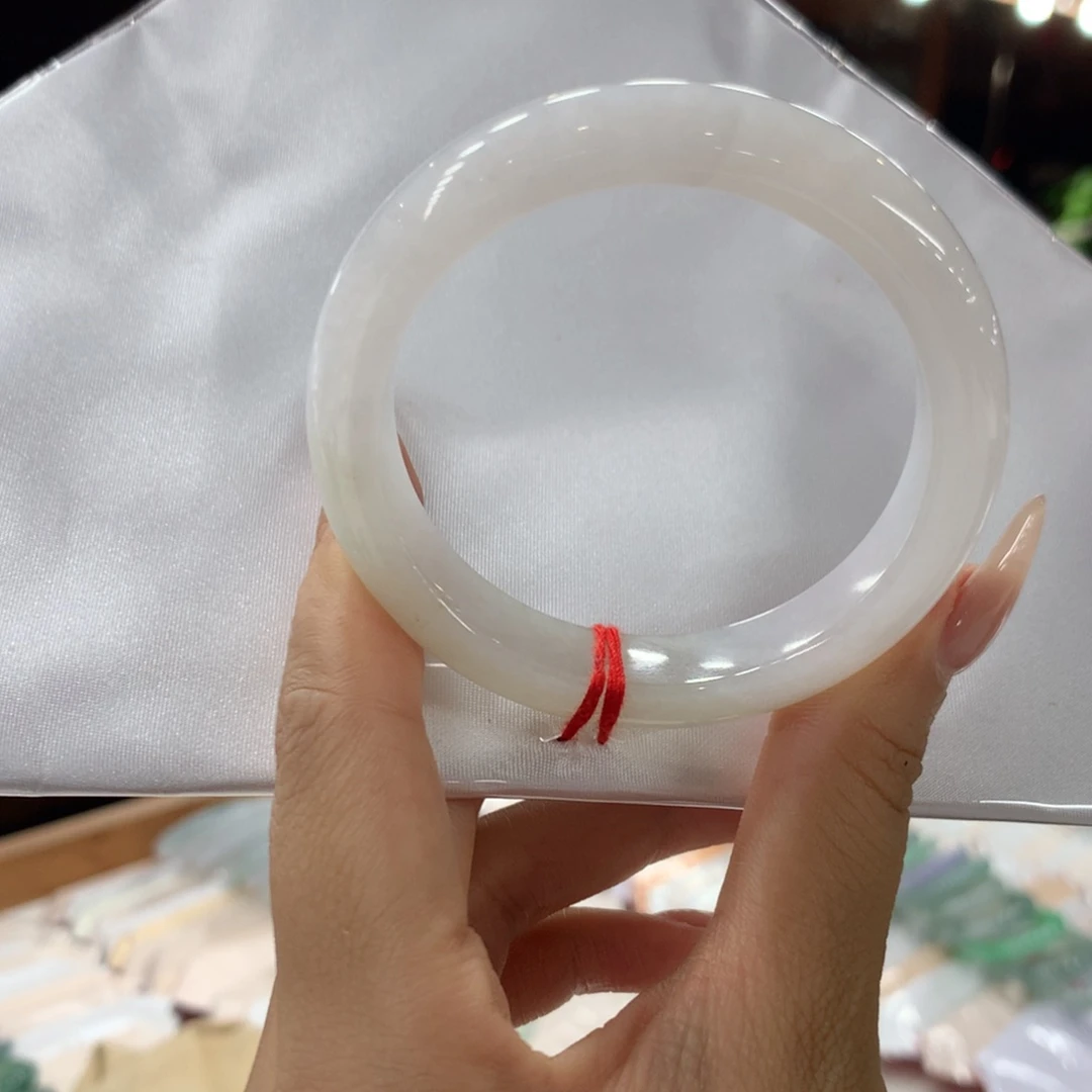 翡翠手镯未镶嵌买断