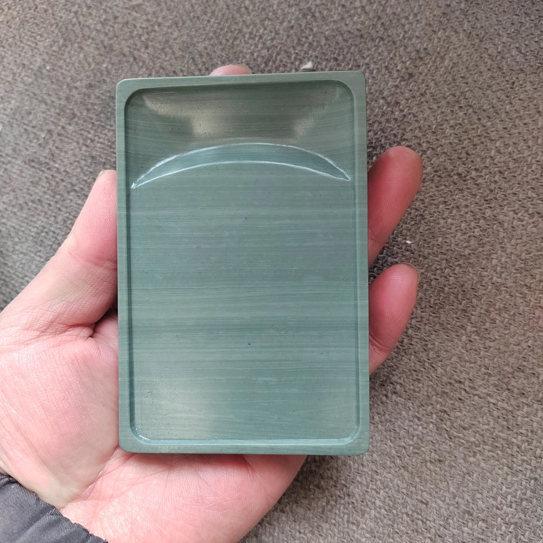 东北姜姜姐松花砚 手把砚尺寸10.2-7-1.5厘米左右 不干墨