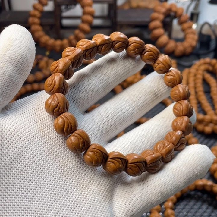 毅***然桃木秦岭野生龙纹桃核