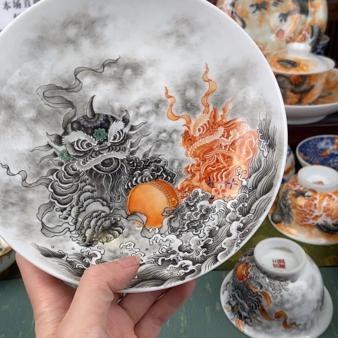 陶瓷的的设计师设计风格的