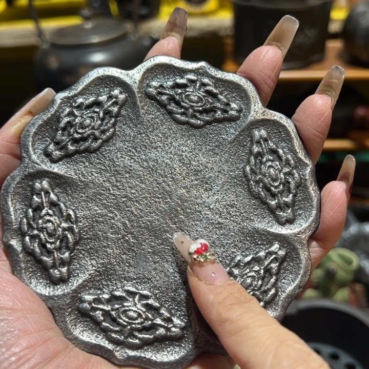 铁中古工艺品，摆件