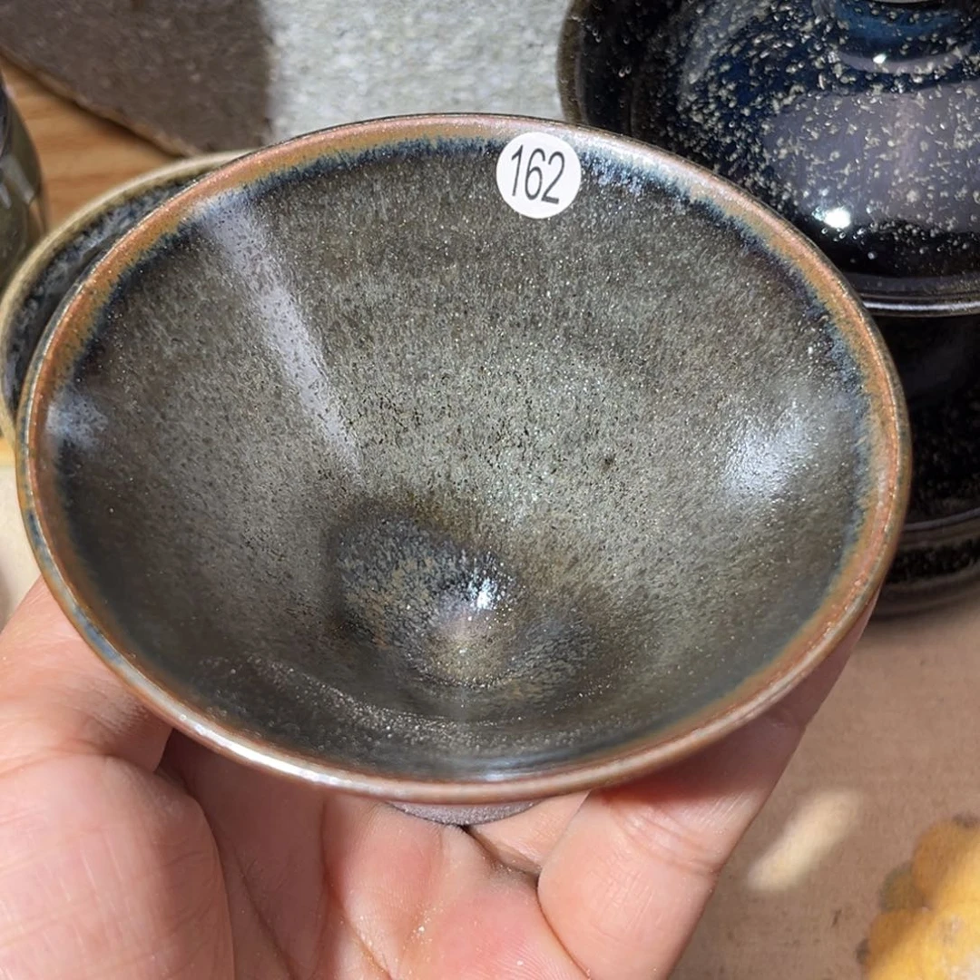 茶盏义兴龙窑坚持真柴烧