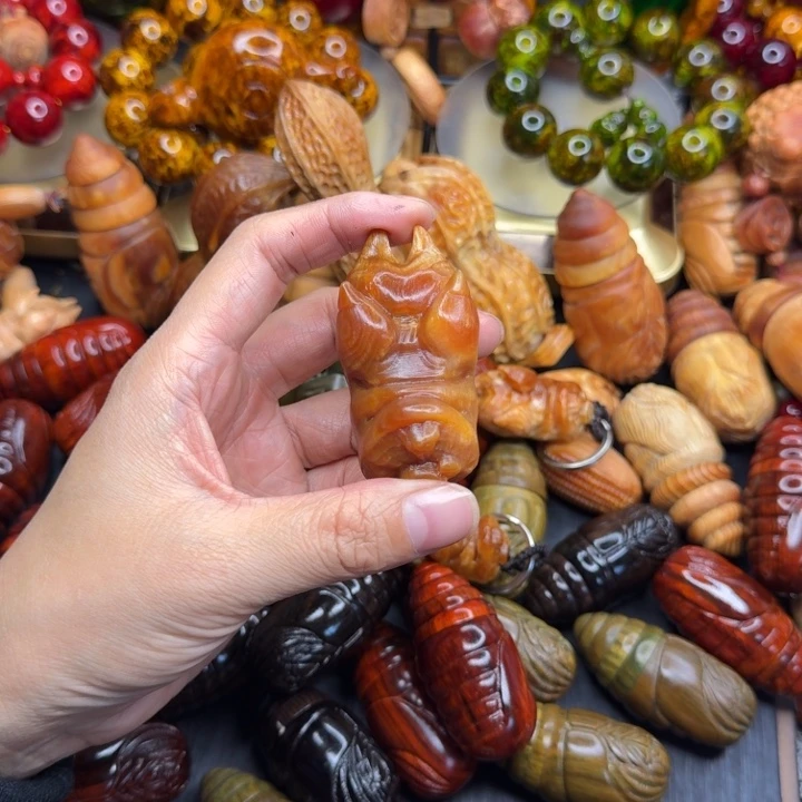 松木琥珀木文玩手串