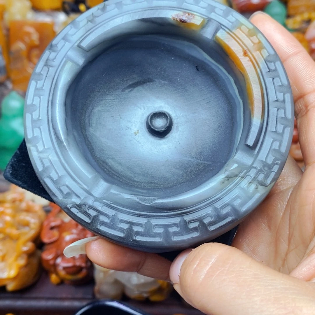 石英质玉（黄龙玉）未镶嵌颈饰