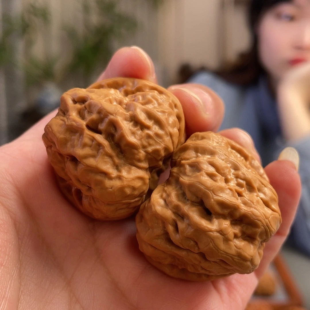 桃核把件38×39尺怀柔红皮蛤蟆头CN0975已打底