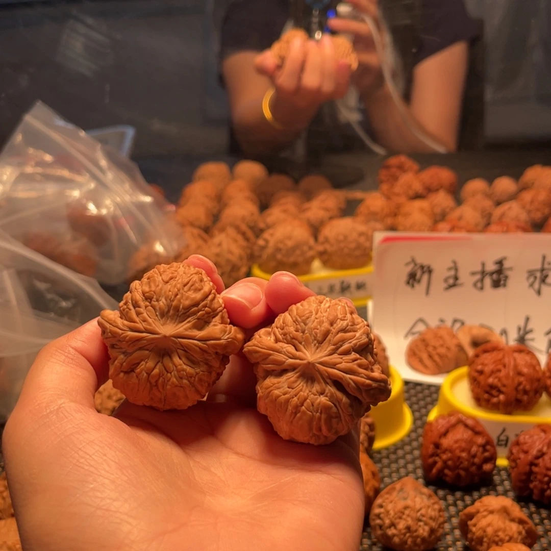 吊坠文玩核桃40门墩