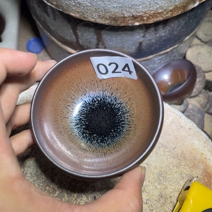 茶盏推出两次活动和他说话就有