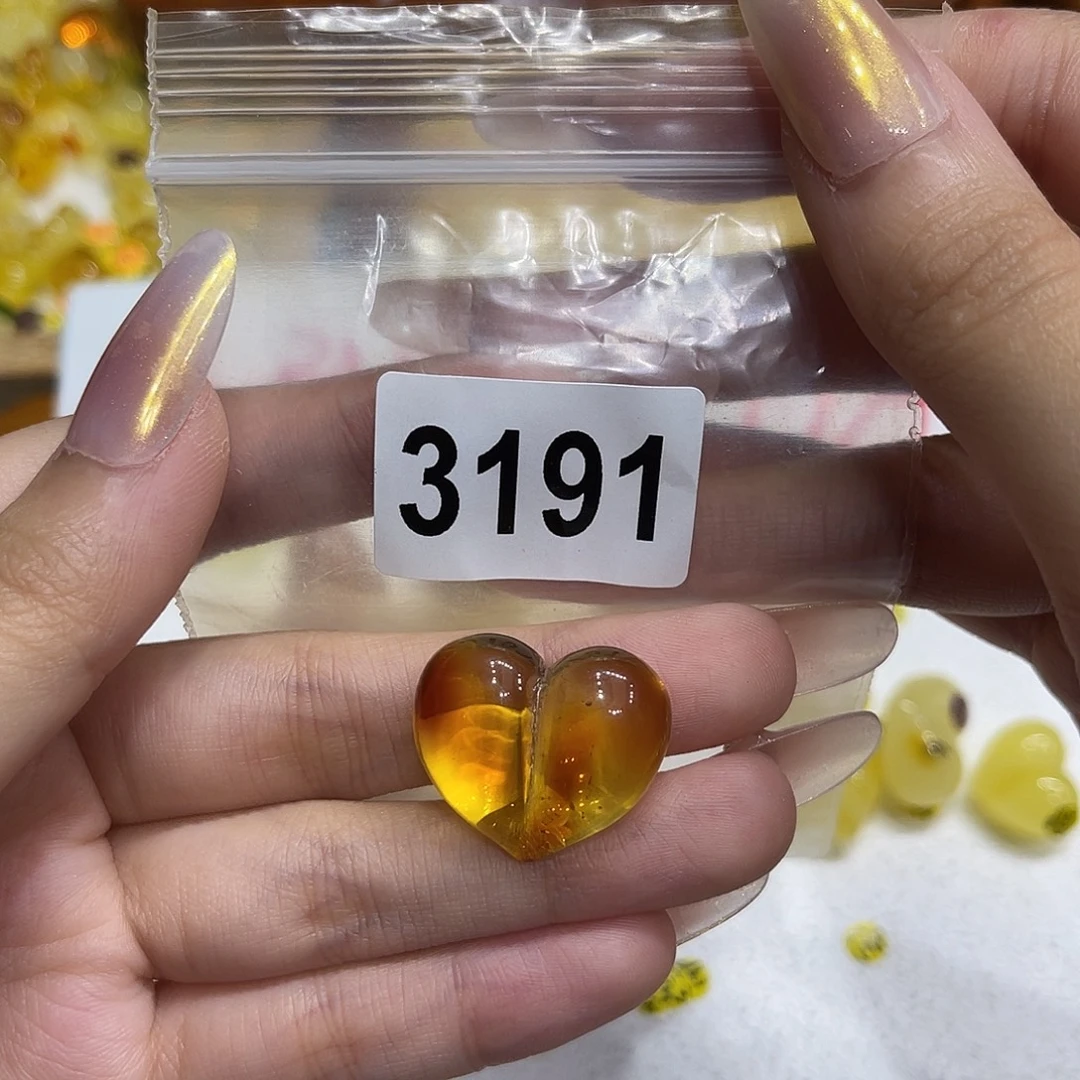 .***^琥珀未镶嵌裸石蜜蜡