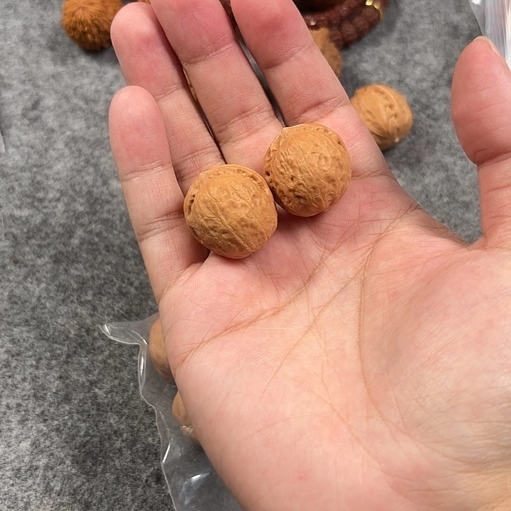 文玩核桃吊坠平底锅24