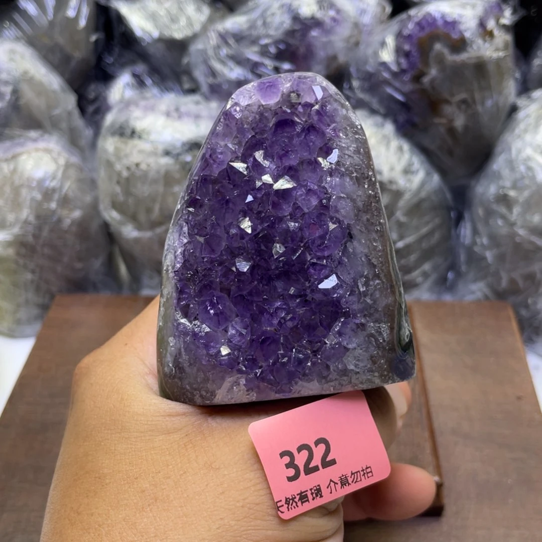 未镶嵌水晶大型摆件（非配饰）