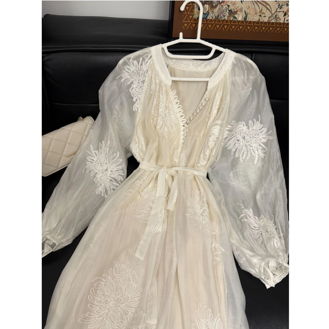 【梁子专属】新款长袖连衣裙刺绣气质慵懒感超仙长裙 YB25005