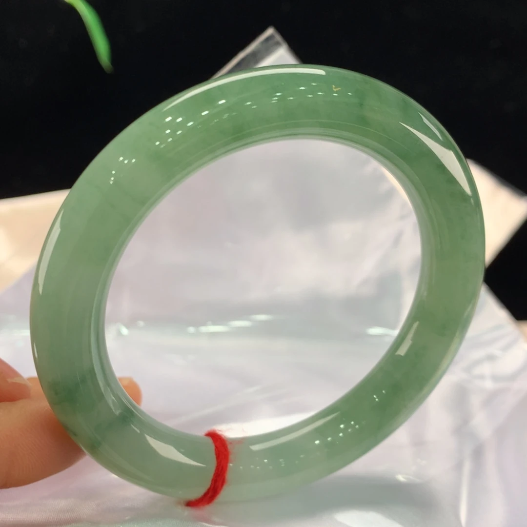 翡翠未镶嵌手镯4001