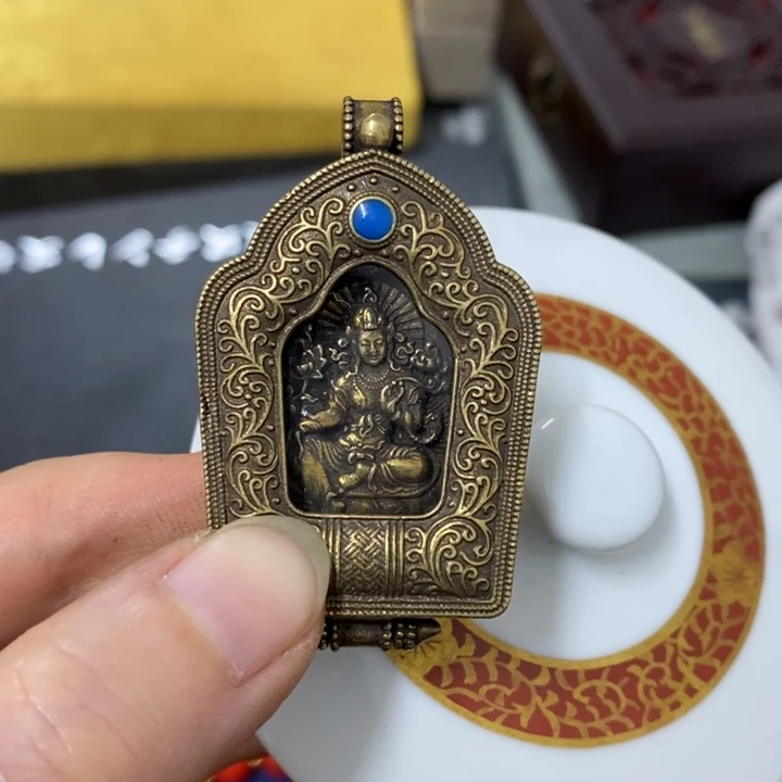 瓷片哈中古工艺品一件