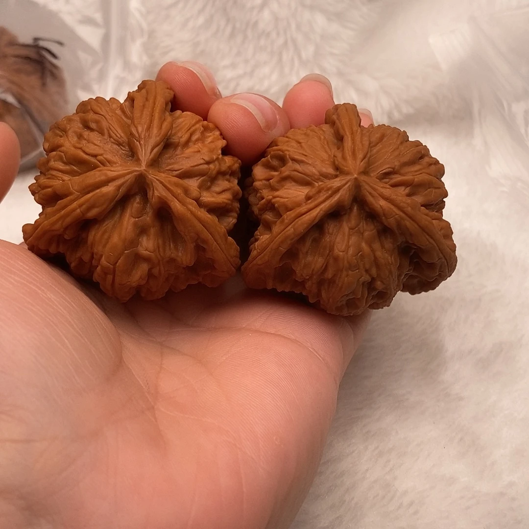 大***。吊坠文玩核桃三棱