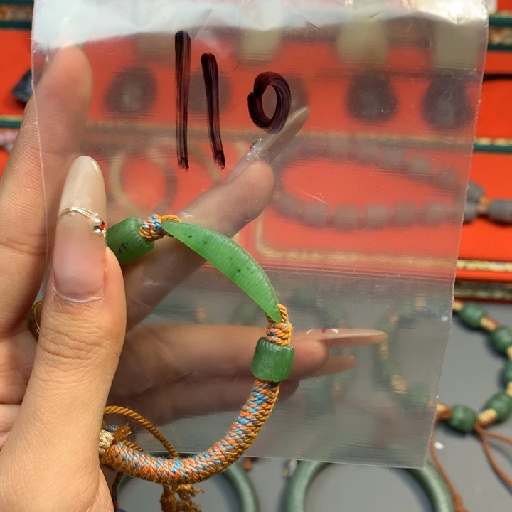 和田玉（糖玉）颈饰未镶嵌安***X