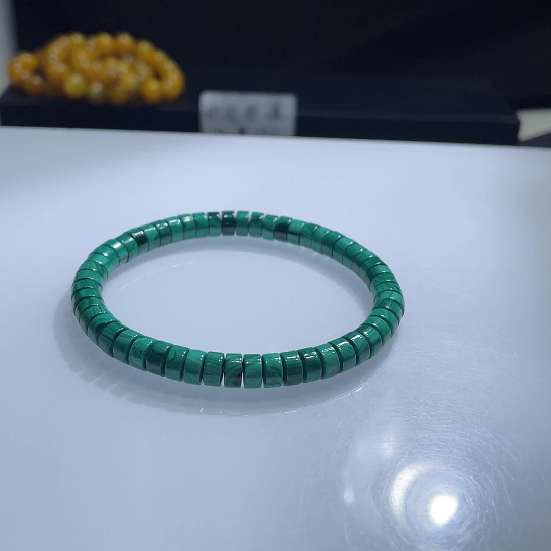 未镶嵌水晶手链孔雀石直切88元