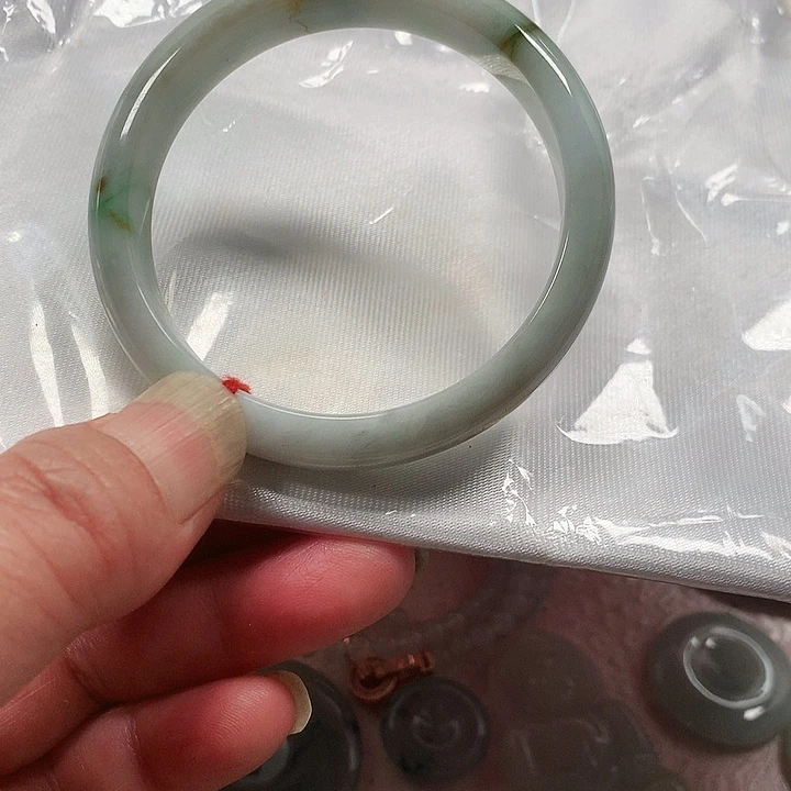 翡翠未镶嵌手镯缅甸翡翠手镯