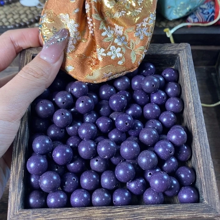 泥塑紫气东来1.2瑕疵珠香包约50克