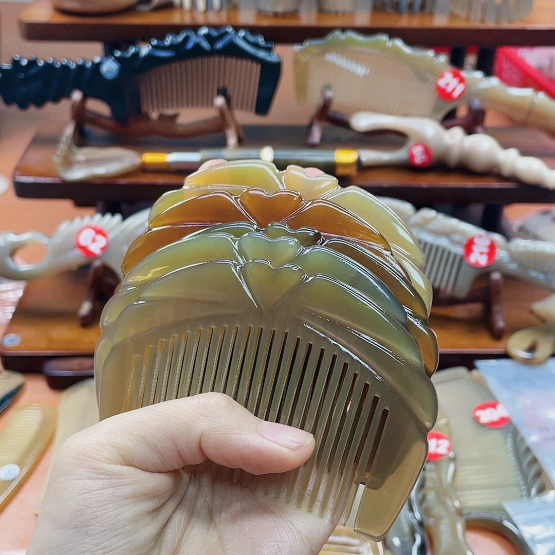 纯手工制作牛角梳小桃