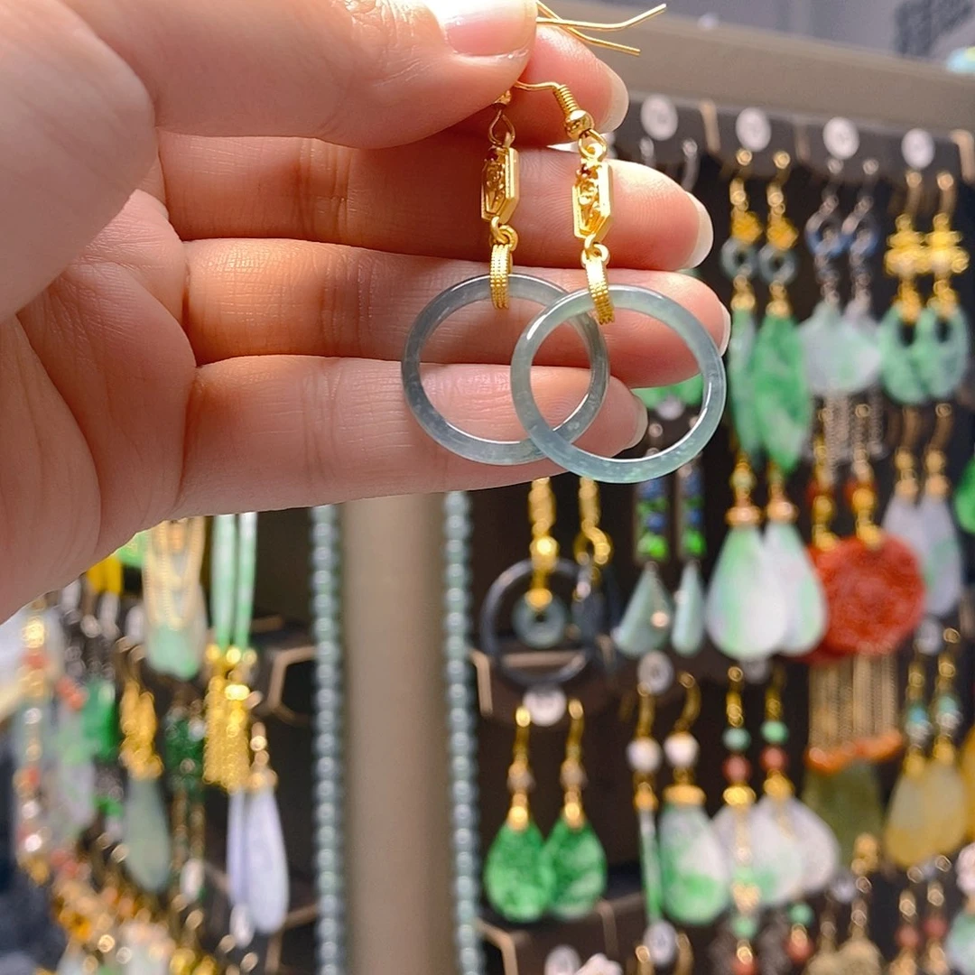 未镶嵌翡翠耳饰翡翠