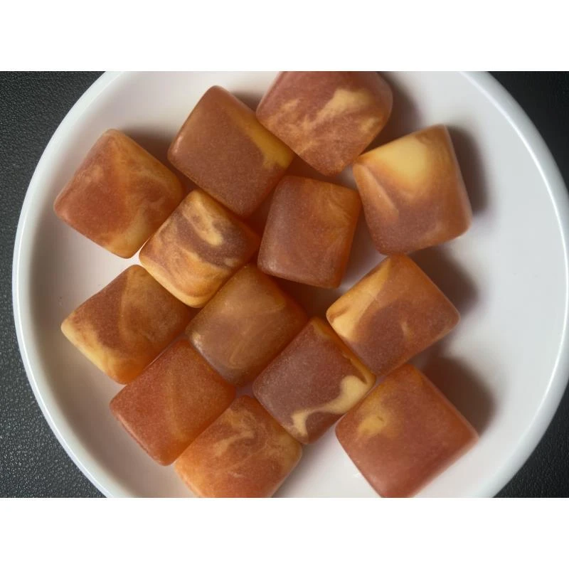 天然蜜蜡散珠  红皮方糖P109 --卡16*18MM --一颗（赠弹力绳）