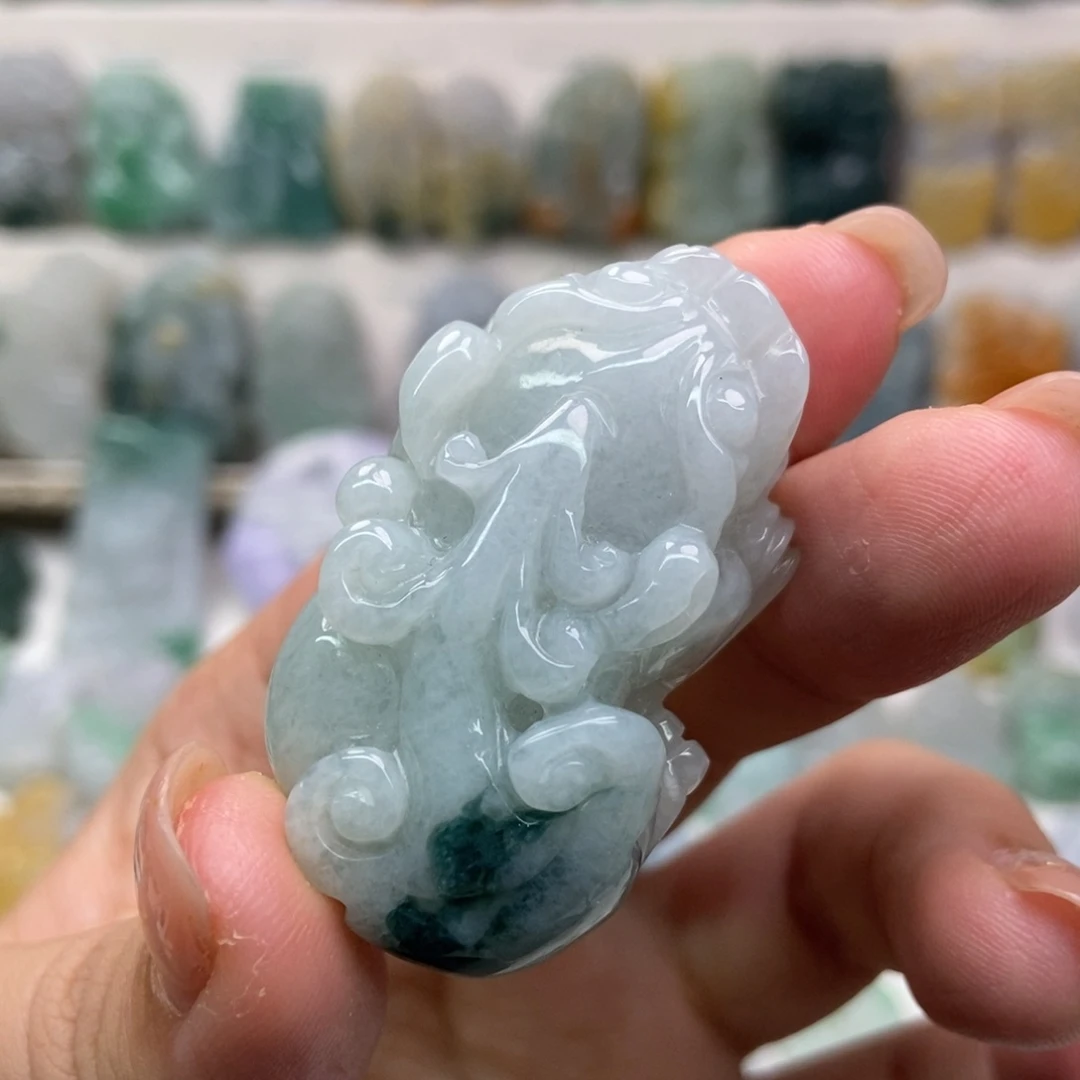 吊坠(赠链)未镶嵌翡翠