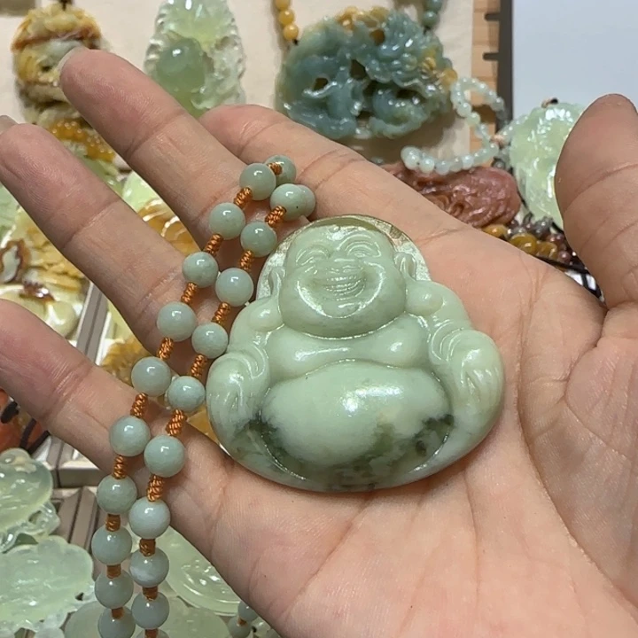 蛇纹石玉吊坠未镶嵌