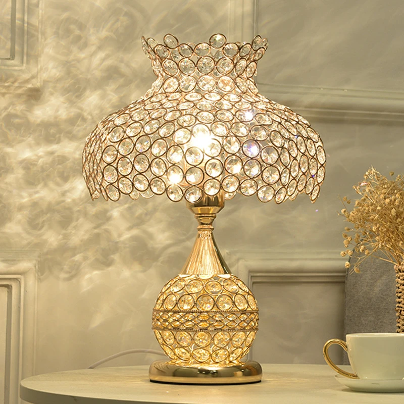 轻奢水晶台灯创意新款浪漫客厅台灯led床头灯家用卧室照明灯具