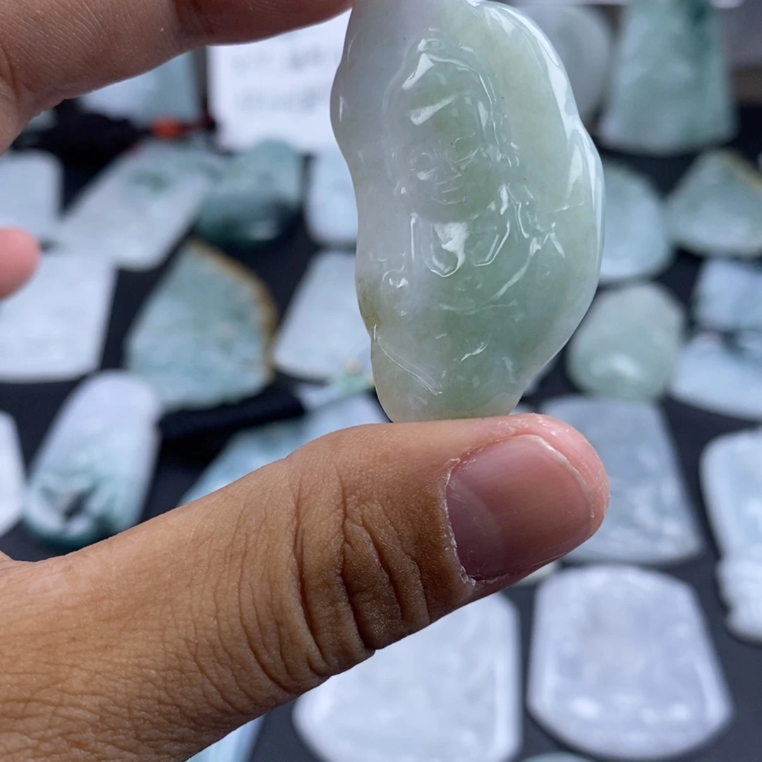 散珠翡翠果绿底宝宝佛