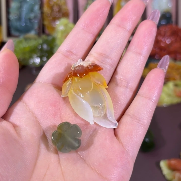 未镶嵌蛇纹石玉颈饰千**恋随机发