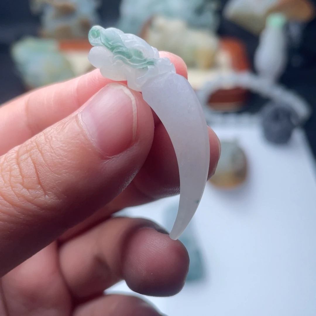 定制翡翠未镶嵌精品
